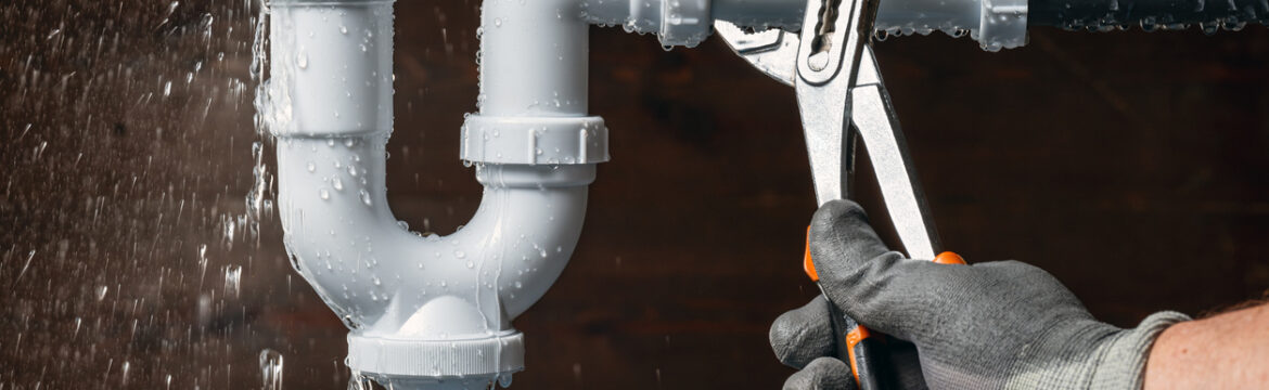 how to find water leak in bathroom​
